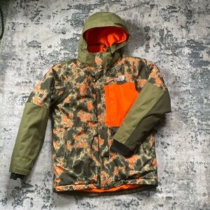 The North Face Boys' Freedom Extreme Insulated Winter Jacket Orange Camo Large